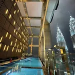 Tropicana The Residence Klcc By Rainbow Suites